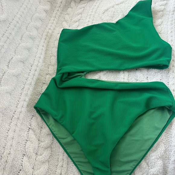 Beach Riot NEW Celine cutout one shoulder one piece swim - Picture 3 of 5